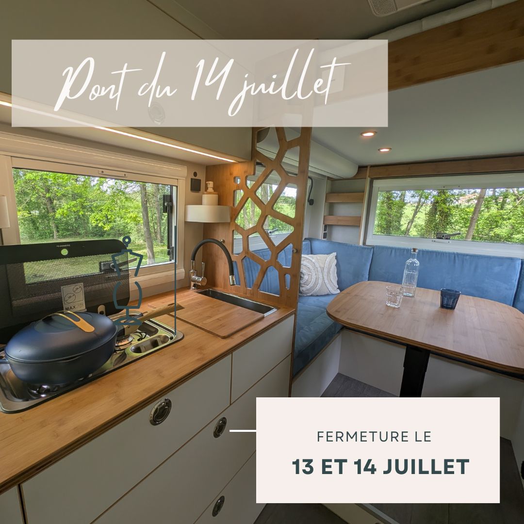 Post_instagram_congés_été_vacances_moderne_et_simple_beige_et_bleu.jpg