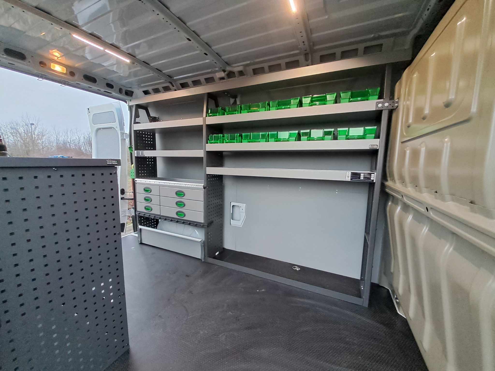 Mobilier modulable métallique Edstrom