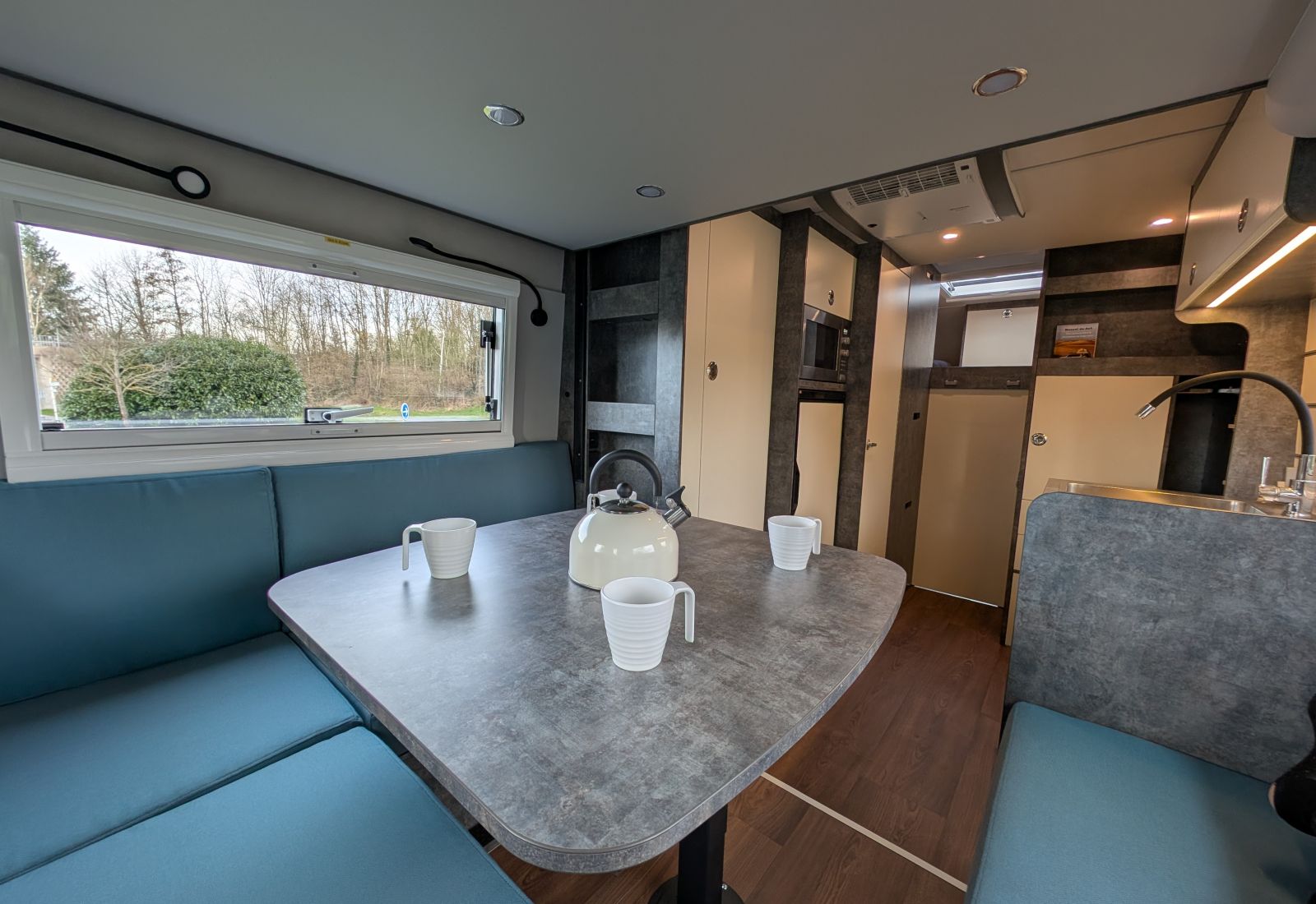 aménagement intérieur camping-car