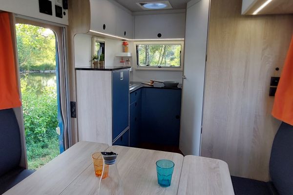 Cellule camping-car X-ROK sur porteur MERCEDES