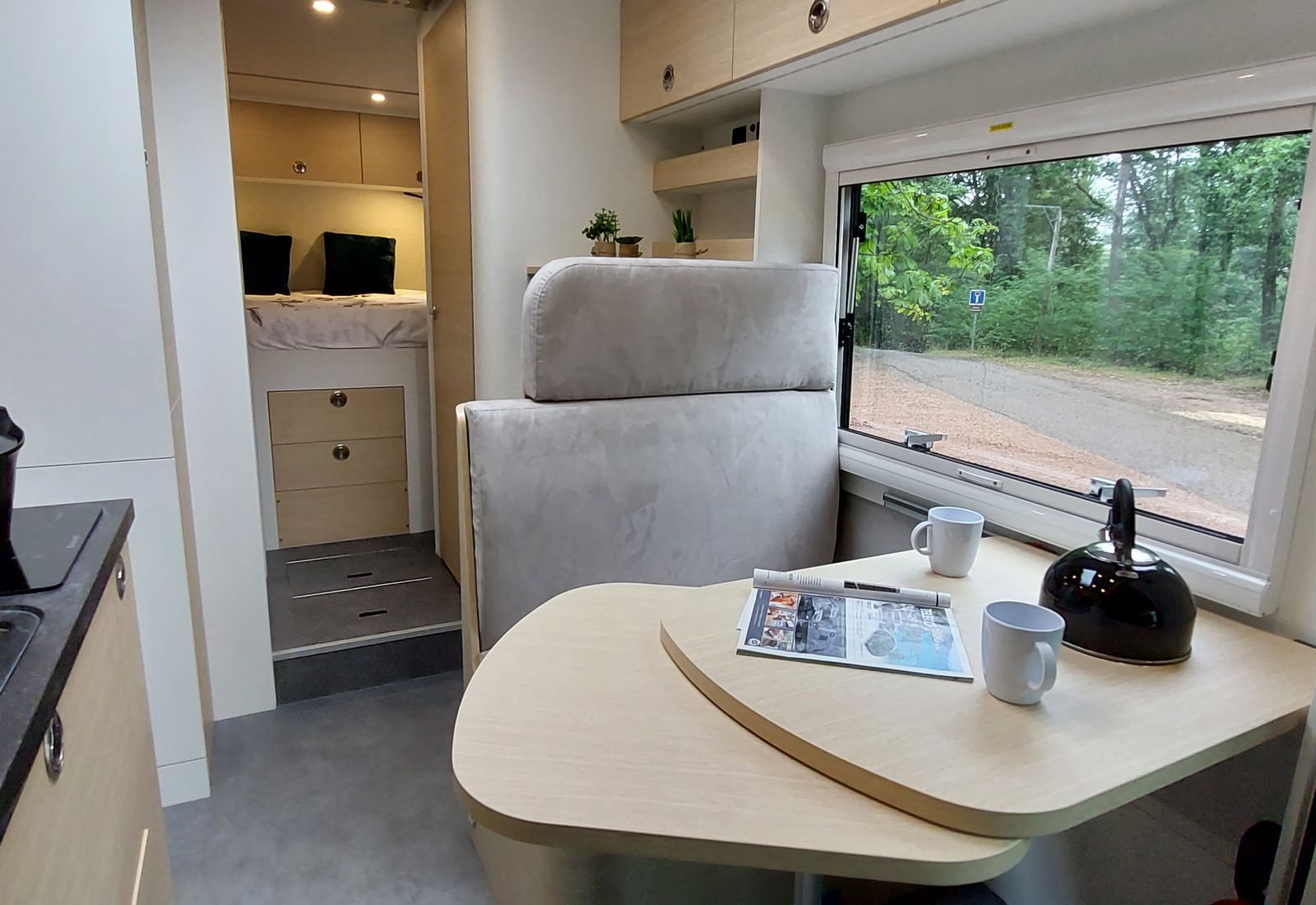 aménagement intérieur camping-car