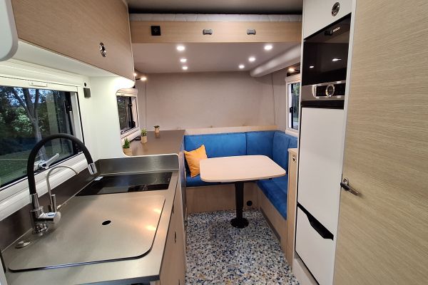 Cellule X-ROK sur porteur MERCEDES Sprinter 4x4