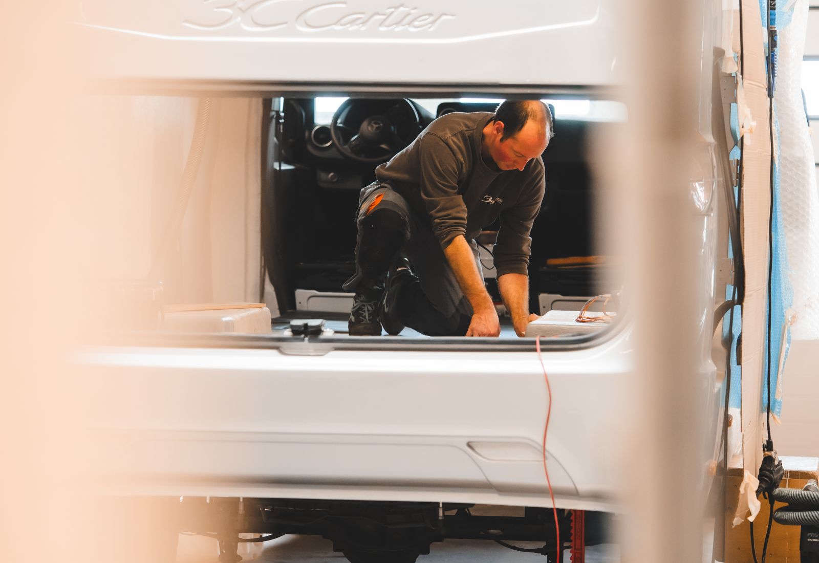 menuisier: aménagement intérieur camping-car